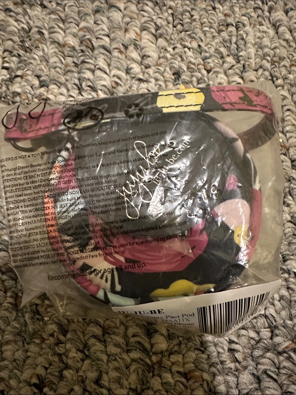 Ju-Ju-Be Black and Bloom Paci Pod
